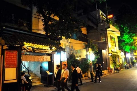 Công nghệ móc tiền khách Nhật của karaoke thác loạn Sài Gòn ảnh 1