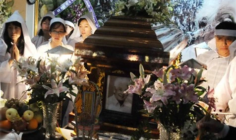 Làng nghệ thuật Việt một năm mất nhiều nghệ sĩ gạo cội ảnh 1 Làng nghệ thuật Việt một năm mất nhiều nghệ sĩ gạo cội ảnh 1