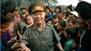 Võ Nguyên Giáp: Vị Tướng tài đức, văn võ song toàn ảnh 1