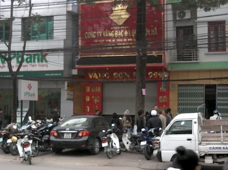 Tiệm vàng bị trộm đột nhập rạng sáng nay ảnh 1 Tiệm vàng bị trộm đột nhập rạng sáng nay ảnh 1