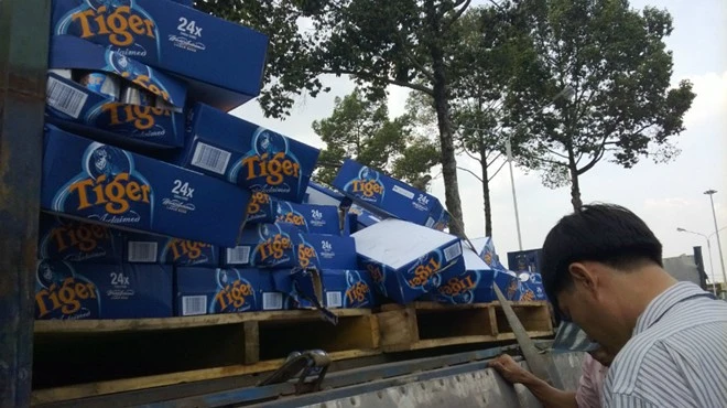 Khởi tố vụ “hôi” hơn 1.000 thùng bia ảnh 1 Khởi tố vụ “hôi” hơn 1.000 thùng bia ảnh 1