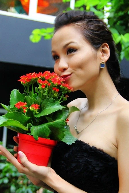 HH Diễm Hương - có không cuộc hôn nhân triệu đô? ảnh 4 HH Diễm Hương - có không cuộc hôn nhân triệu đô? ảnh 4