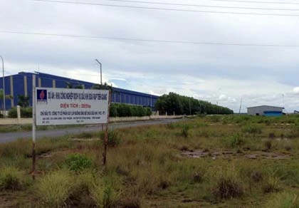 Làm khu công nghiệp phải lo nhà ở cho công nhân ảnh 1 Làm khu công nghiệp phải lo nhà ở cho công nhân ảnh 1