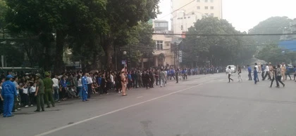 Người dân khắp nơi tiếc thương Đại tướng ảnh 3 Người dân khắp nơi tiếc thương Đại tướng ảnh 3
