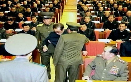 Dân Triều Tiên "căm phẫn" với hành vi của chú Kim Jong-Un ảnh 1 Dân Triều Tiên "căm phẫn" với hành vi của chú Kim Jong-Un ảnh 1