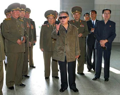 Jang Song-thaek từng âm mưu giết cha của ông Kim Jong-un ảnh 1 Jang Song-thaek từng âm mưu giết cha của ông Kim Jong-un ảnh 1