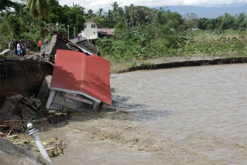 Philippines tan hoang sau siêu bão ảnh 4 Philippines tan hoang sau siêu bão ảnh 4