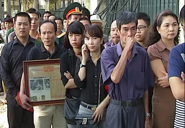 Cả nước cử hành trọng thể Quốc tang Đại tướng ảnh 4 Cả nước cử hành trọng thể Quốc tang Đại tướng ảnh 4