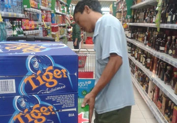 Giá bia thi nhau tăng ảnh 1 Giá bia thi nhau tăng ảnh 1