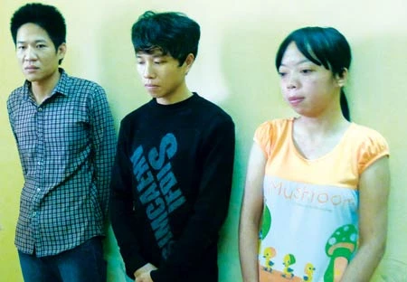 Làm giả giấy tờ để mua hàng trả góp tại các siêu thị điện máy ảnh 1 Làm giả giấy tờ để mua hàng trả góp tại các siêu thị điện máy ảnh 1