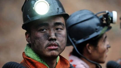 Hai thợ mỏ sống sót thần kỳ sau 11 ngày mắc kẹt trong hầm ảnh 1 Hai thợ mỏ sống sót thần kỳ sau 11 ngày mắc kẹt trong hầm ảnh 1