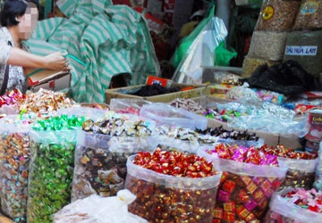 Cẩn trọng với bánh ngoại “đểu” ảnh 1 Cẩn trọng với bánh ngoại “đểu” ảnh 1
