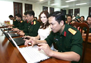Hạ Long đang ở tốp 10 ảnh 1 Hạ Long đang ở tốp 10 ảnh 1