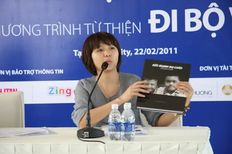 Hương Giang hành động vì nụ cười trẻ thơ ảnh 4 Hương Giang hành động vì nụ cười trẻ thơ ảnh 4