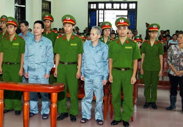 Xử phúc thẩm ông Đoàn Văn Vươn: Gây án “để gây tiếng vang”? ảnh 1 Xử phúc thẩm ông Đoàn Văn Vươn: Gây án “để gây tiếng vang”? ảnh 1