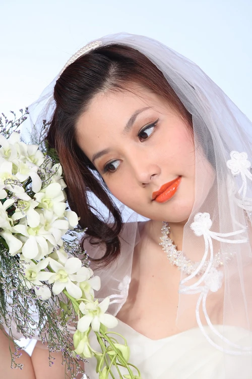 Diễm My 9X e thẹn khi làm cô dâu ảnh 9