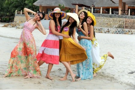 Các thí sinh vui đùa sau giờ luyện tập ảnh 7 Các thí sinh vui đùa sau giờ luyện tập ảnh 7