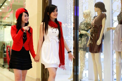 Miss teen Xuân Mai và Huyền Trang khoe dáng xinh ảnh 6 Miss teen Xuân Mai và Huyền Trang khoe dáng xinh ảnh 6
