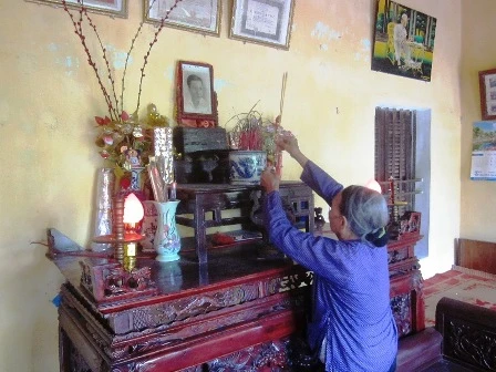 Liệt sĩ Nguyễn Hữu Tiến - Người vẽ lá cờ Tổ quốc ảnh 2 Liệt sĩ Nguyễn Hữu Tiến - Người vẽ lá cờ Tổ quốc ảnh 2