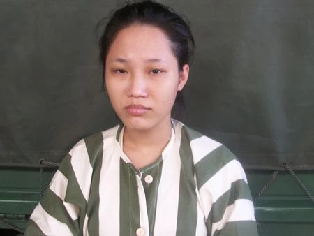 'Đại gia cô đơn' vướng bẫy tình gái trẻ ảnh 2
