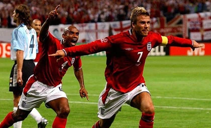 Sự nghiệp của tiền vệ tài hoa David Beckham qua ảnh ảnh 12 Sự nghiệp của tiền vệ tài hoa David Beckham qua ảnh ảnh 12