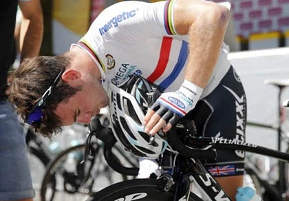 Sự cố Mark Cavendish bị hắt nước tiểu: Tour de France quá "dễ dãi’? ảnh 1 Sự cố Mark Cavendish bị hắt nước tiểu: Tour de France quá "dễ dãi’? ảnh 1