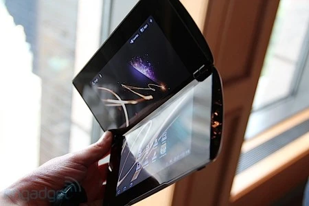 Tính năng chơi game giải trí trên 2 tablet của Sony ảnh 2