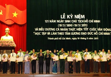 “Bệnh” chủ nghĩa cá nhân ảnh 1 “Bệnh” chủ nghĩa cá nhân ảnh 1