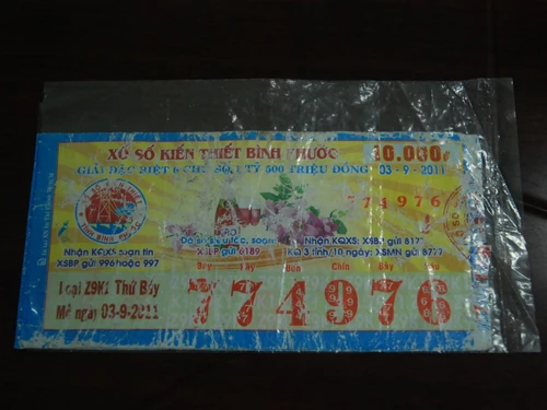 Tờ vé số độc đắc “long đong” ảnh 2 Tờ vé số độc đắc “long đong” ảnh 2