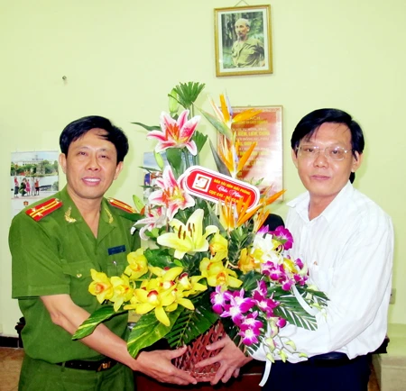 Xâm nhập đường dây “chạy” bảo lãnh hồi gia - Bài 2: Phá án ảnh 3 Xâm nhập đường dây “chạy” bảo lãnh hồi gia - Bài 2: Phá án ảnh 3