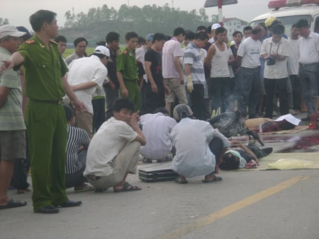 Hai trung úy hy sinh trên đường làm nhiệm vụ ảnh 2 Hai trung úy hy sinh trên đường làm nhiệm vụ ảnh 2