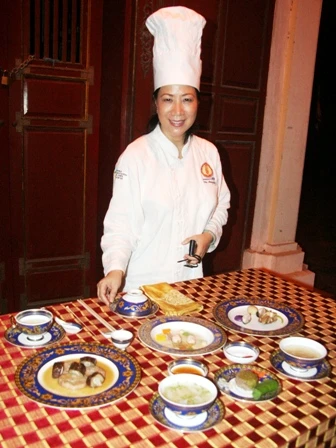 Tái hiện thành công “Yến tiệc vương giả” thời vua Nguyễn ảnh 1 Tái hiện thành công “Yến tiệc vương giả” thời vua Nguyễn ảnh 1