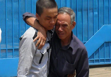 Đi đêm bị bắt vào Trung tâm Hỗ trợ xã hội ảnh 1 Đi đêm bị bắt vào Trung tâm Hỗ trợ xã hội ảnh 1