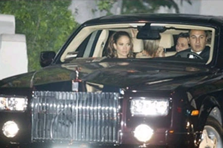 Cặp đôi vàng của Hollywood Jenifer Lopez - Marc Anthony cùng Rolls Royce Phantom
