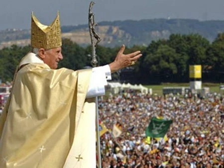Giáo hoàng ra đi và cơn khủng hoảng của Vatican ảnh 1 Giáo hoàng ra đi và cơn khủng hoảng của Vatican ảnh 1