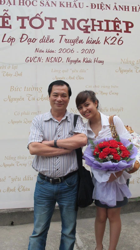 Ngắm Hoàng Thùy Linh trong lễ tốt nghiệp đại học ảnh 4 Ngắm Hoàng Thùy Linh trong lễ tốt nghiệp đại học ảnh 4