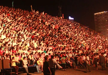 Đêm hội sắc màu trên sông Hàn ảnh 2 Đêm hội sắc màu trên sông Hàn ảnh 2