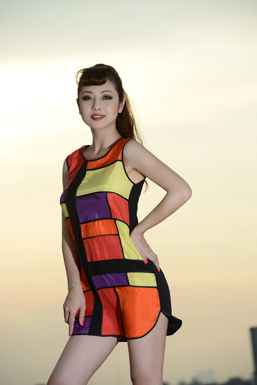 Jennifer Phạm gợi cảm từng đường nét ảnh 5 Jennifer Phạm gợi cảm từng đường nét ảnh 5
