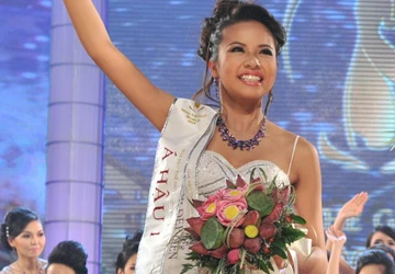 Lộ diện người đẹp Việt Nam thi Miss World 2010 ảnh 1