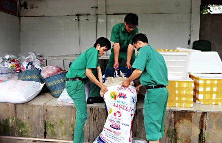 TP.HCM: Phát hiện 10 vụ vận chuyển thịt “bẩn” vào thành phố ảnh 1 TP.HCM: Phát hiện 10 vụ vận chuyển thịt “bẩn” vào thành phố ảnh 1