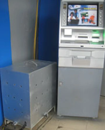 Làm gì để bảo vệ những “kho tiền trên đường phố”? ảnh 1 Làm gì để bảo vệ những “kho tiền trên đường phố”? ảnh 1