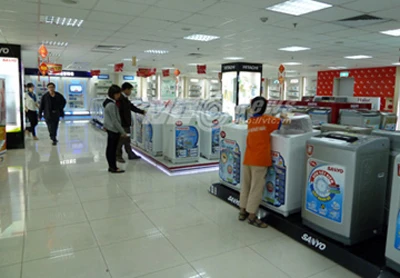Khuyến mại khủng, hàng điện máy vẫn ế ảnh 1 Khuyến mại khủng, hàng điện máy vẫn ế ảnh 1