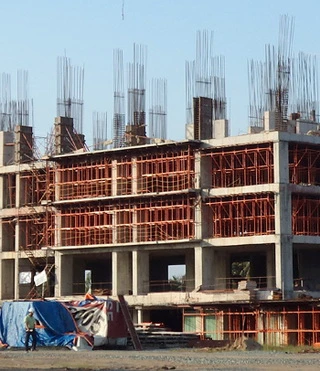 Mắc kẹt vì mua nhà dự án đói vốn ảnh 1