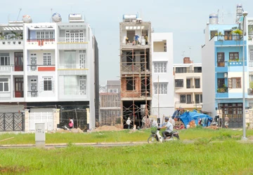 Giá nhà đất vượt quá xa giá trị thực ảnh 1 Giá nhà đất vượt quá xa giá trị thực ảnh 1