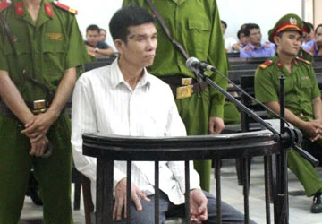 Kẻ mưu sát giám đốc Công an tỉnh Khánh Hòa lãnh 23 năm tù ảnh 1 Kẻ mưu sát giám đốc Công an tỉnh Khánh Hòa lãnh 23 năm tù ảnh 1