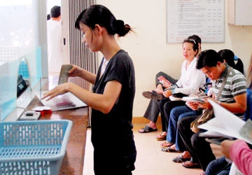 Sang tên xe phải thật dễ! ảnh 1 Sang tên xe phải thật dễ! ảnh 1