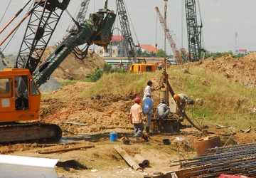 Đội nhiều chi phí, giá đất cao ngất! ảnh 1 Đội nhiều chi phí, giá đất cao ngất! ảnh 1