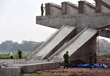 Tổng giám đốc bị phê bình vì vụ sập dầm cầu Pháp Vân ảnh 1 Tổng giám đốc bị phê bình vì vụ sập dầm cầu Pháp Vân ảnh 1