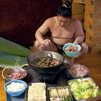 Cuộc sống dưới võ đài của võ sĩ Sumo ảnh 10 Cuộc sống dưới võ đài của võ sĩ Sumo ảnh 10