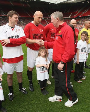 SỐC: Alex Ferguson yêu cầu học trò ăn vạ kiếm penalty ảnh 3